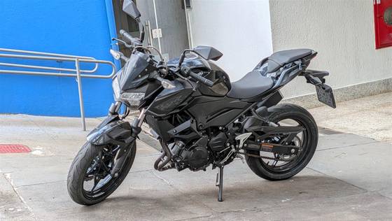 KAWASAKI Z400 KAWASAKI Z400